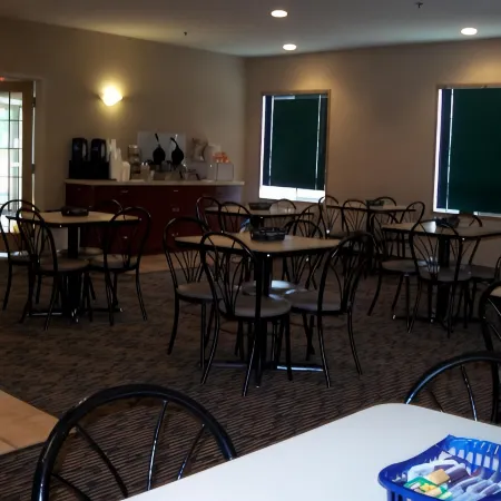 Days Inn by Wyndham Moose Jaw