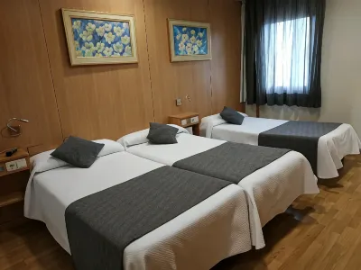 Iraipe Izaga Hostal Hotel di 