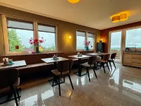 Berghotel Hohegeiß酒店 - 停車場