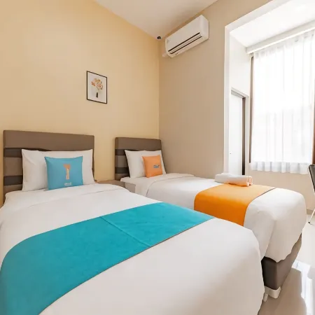 Sans Hotel Berau Square