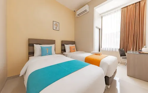 Sans Hotel Berau Square