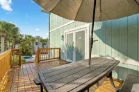 Uncrowded Beach Sunsets Just 50 Steps Away + 2 King Beds + Pac Man Arcade - balcony