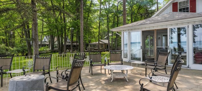 Higgins Lake - One Of A Kind Lakefront Lodge! Hotels in Roscommon County