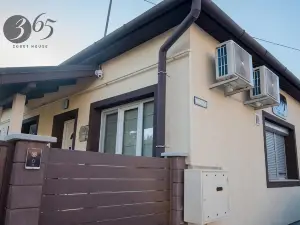 365 Guest House