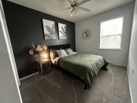Capital City- 6 Miles from Madison with Fireplace