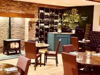 Oak Tree Inn