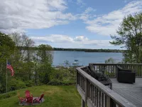 Beautiful house on the Harpswell Peninsula over looking Casco Bay - 4-Star