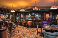 Al Raha Beach Resort and Spa - bar