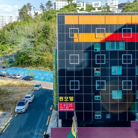 Geojedo Queen Motel Pension