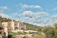 100 Rizes Seaside Resort- Small Luxury Hotels of the World - parking
