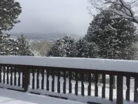 Country Sunshine Bed and Breakfast - Mountain view