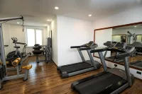 Hotel Pushkin - Bãi đậu xe