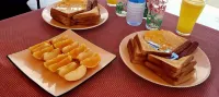 Dhiffushi Tourist Hotel - breakfast