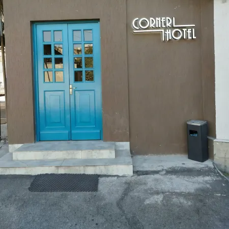 Hotel CORNER