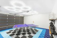 Sauna + King Beds, Super Large Luxurious Home - 4-Star