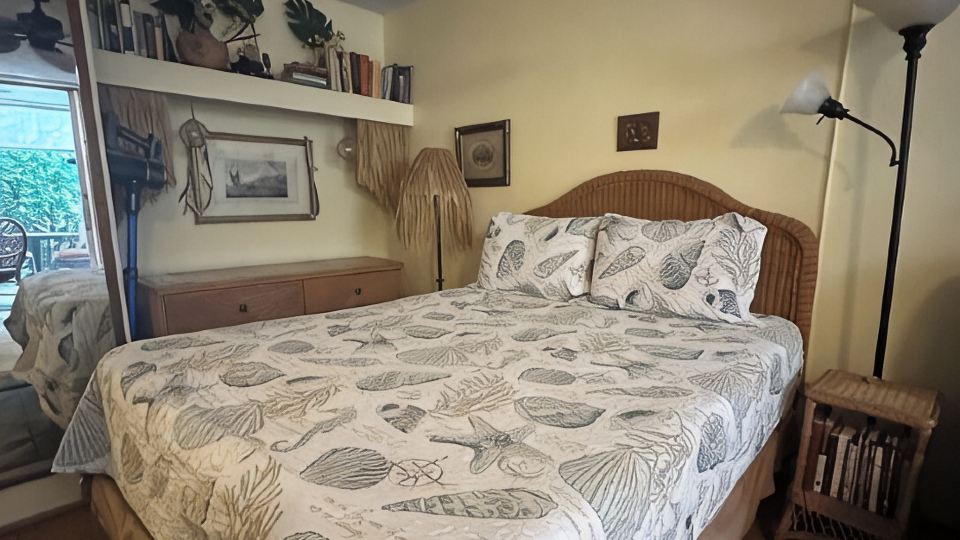 Budget friendly condo in the center of Kailua Kona