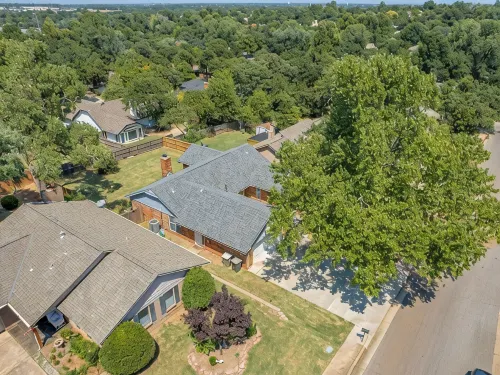 Chic 4BR Retreat with Big Backyard and Outdoor Dining Spaces