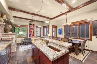Empire Chalet Steps to Skiing at Park City Resort - بيت ضيافة