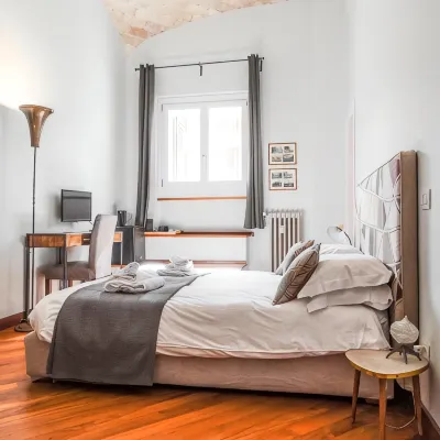 Mecenate Rooms Các khách sạn gần Ga Colosseo