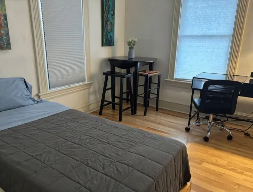 New Renovation: parking & yard, hill section! - Wifi