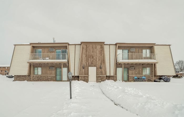 Beautifully remodeled 2 bed 104 Berkley Verona #6