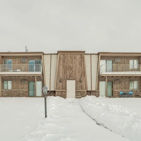 Beautifully remodeled 2 bed 104 Berkley Verona #6