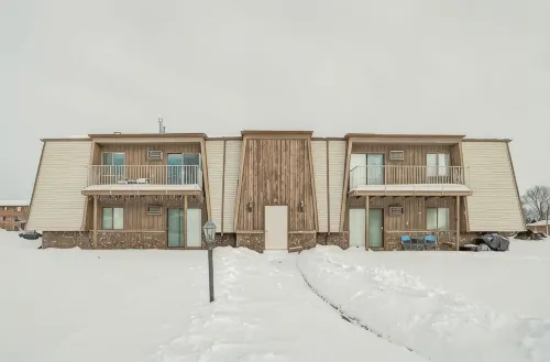 Beautifully remodeled 2 bed 104 Berkley Verona #6 - 무료 와이파이