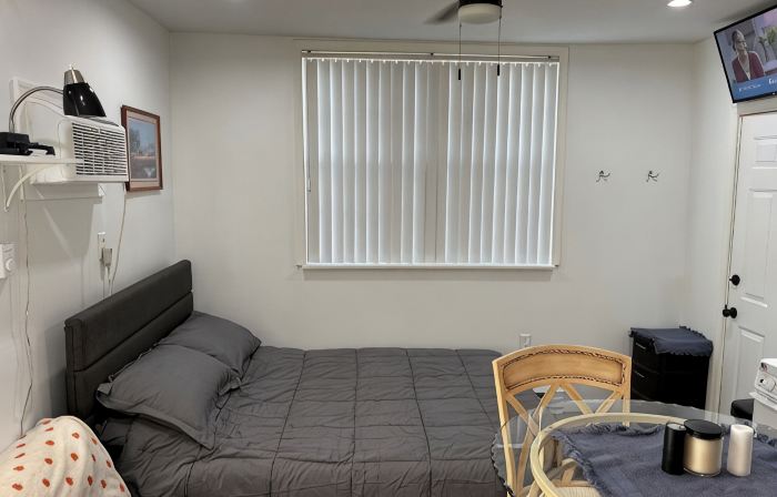Charming 1-bedroom cottage with AC, WiFi in downtown Hanover, PA