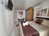 Luxury apartment, (150m) from the sea and wonderful leisure for the family. - Homestays