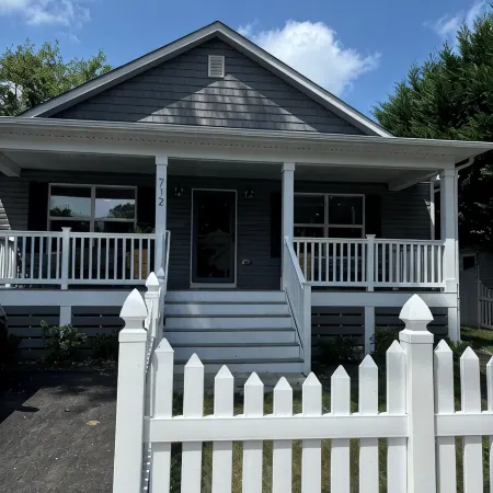 Charming 3-bedroom house with WiFi, AC in delightful Colonial Beach