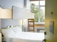 Ibis Budget Panfilovskaya Hotel エクスペリメンタニウムサイエンスミュージアム周辺のホテル