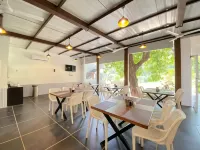 The Green Jungle Resort - 2-Star