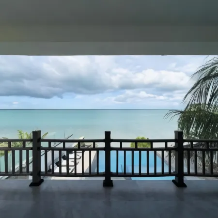 DT Beachfront Villas
