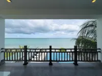 DT Beachfront Villas - balcony