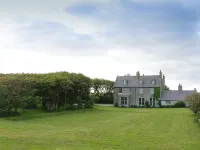 Graemeshall House - parking