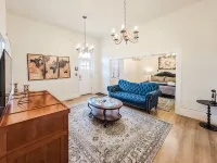 406 Canyon Rd #2