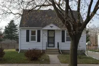 Charming 2-Bedroom house along city trail 1 mile from Mayo Clinic and downtown. - บังกะโล