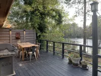Luxury Stay on a Lake Open Plan•Huge Kitchen•Games Rm Bar•Firepit Luxury•Bedding - Wi-Fi