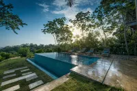 Encantada- Brand New Villa, Truly Spectacular with Mountain and Ocean Views -  Casas de vacaciones