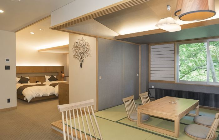 風木立の川辺 紫明館