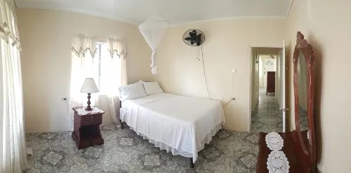 Rock Side Beach Villa - parking