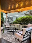 Updated South Hill Craftsman Sleeps 12! - 4-نجوم