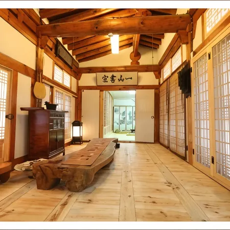 Gwiae Traditional House