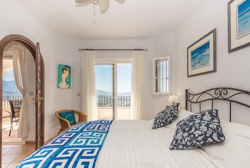 Villa with private pool and amazing views - 3-Star