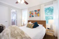 Charming Garage Apartment - Apartments