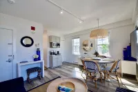 West End 1 bedroom with parking! - 4 ดาว