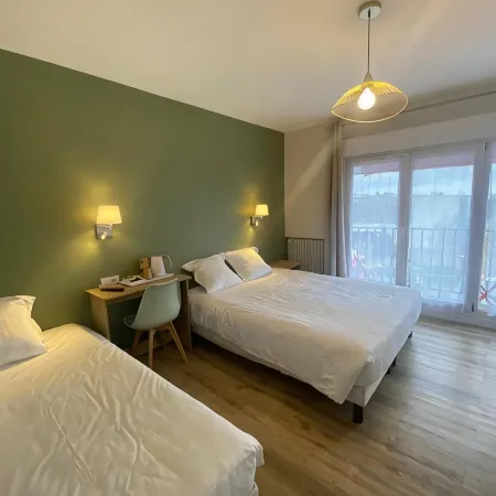 Hotel de Bretagne Hotels in Fougeres
