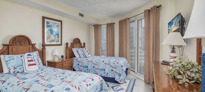 Resort-Style Beach-Front Condo in North Beach Tower in Diamond Beach! Hotels in Lower Township