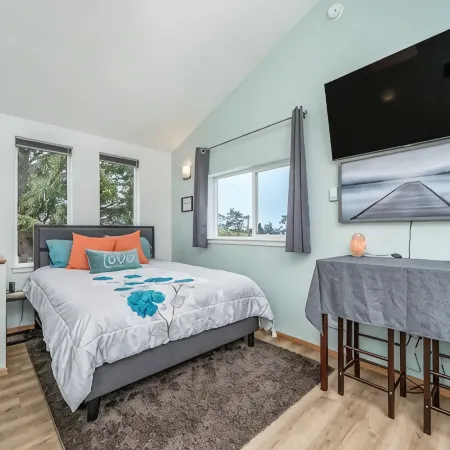 Cypress Cottage: Fabulous and Serene in Nye Beach