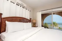 Oceanfront with Incredible Views and Free Use of Kayaks- Oceanaire 6 - Hot Tub